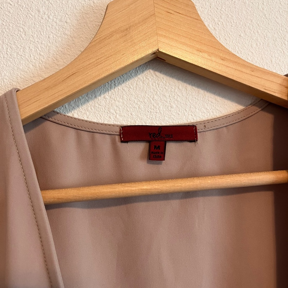 Buckle Tan Women's Robe - Picture 4 of 4